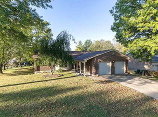 821 Bluegrass Ct, Villa Hills, KY