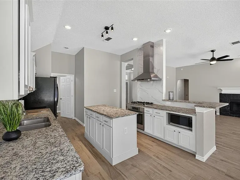 2017 Melissa Diane St — Photo 10