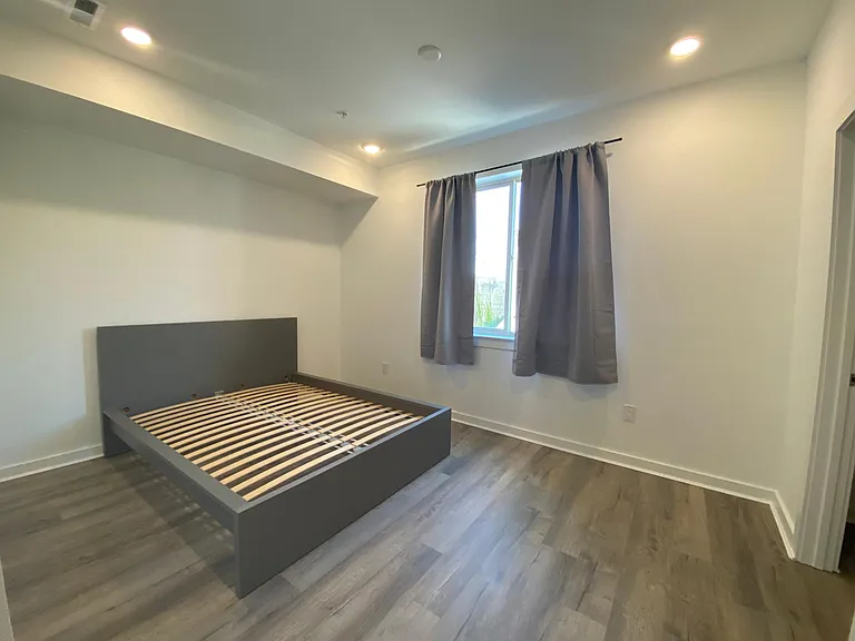 317 N 41st St #2 — Photo 9