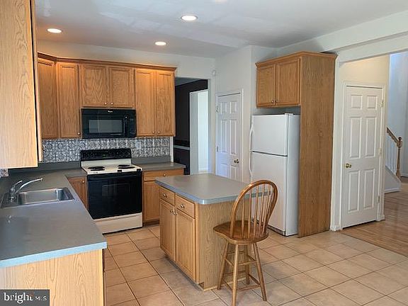 4th image of 311 S Haverfield Dr