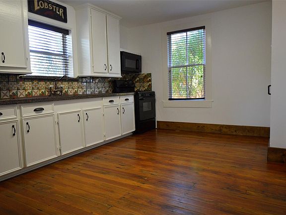 2nd image of 1212 10th St