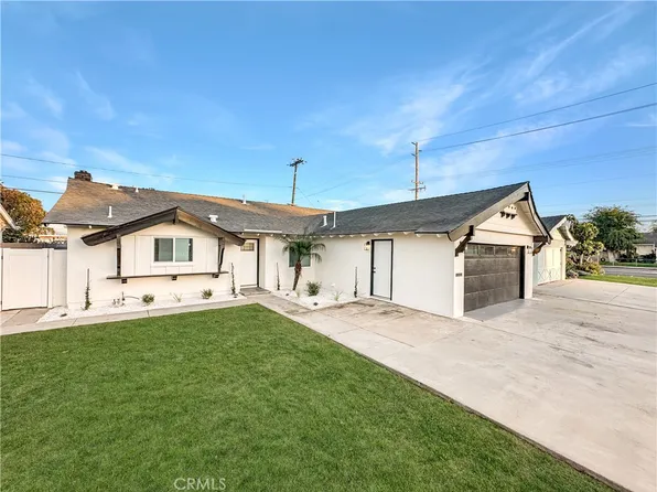 17452 Jefferson Ln, Huntington Beach, CA 92647
