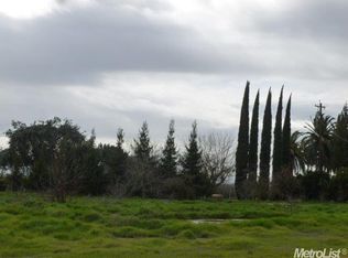 21074 Sexton Rd, Escalon, CA 95320