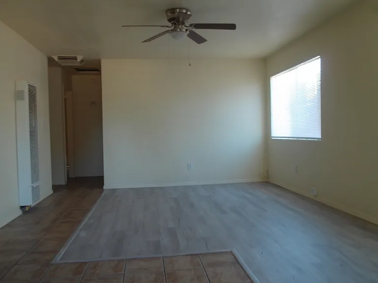 1852 Hile Ave — Photo 11