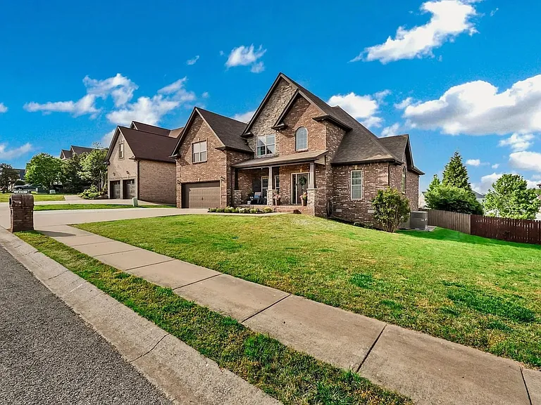 425 Carson Bailey Ct — Photo 27