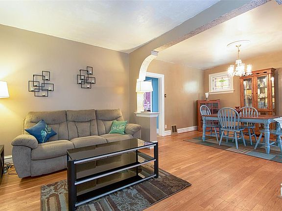 4th image of 6509 Parkwood Pl