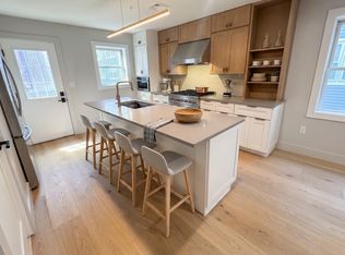 122 W 7th St #E, Boston, MA 02127