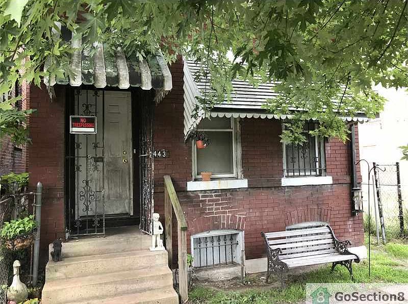 2nd image of 4443 Labadie Ave