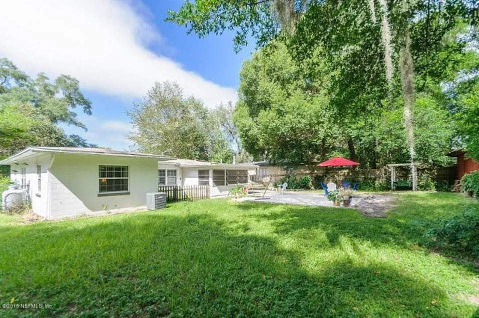 3 bed, 1571 sqft, $1,695 — Photo 2