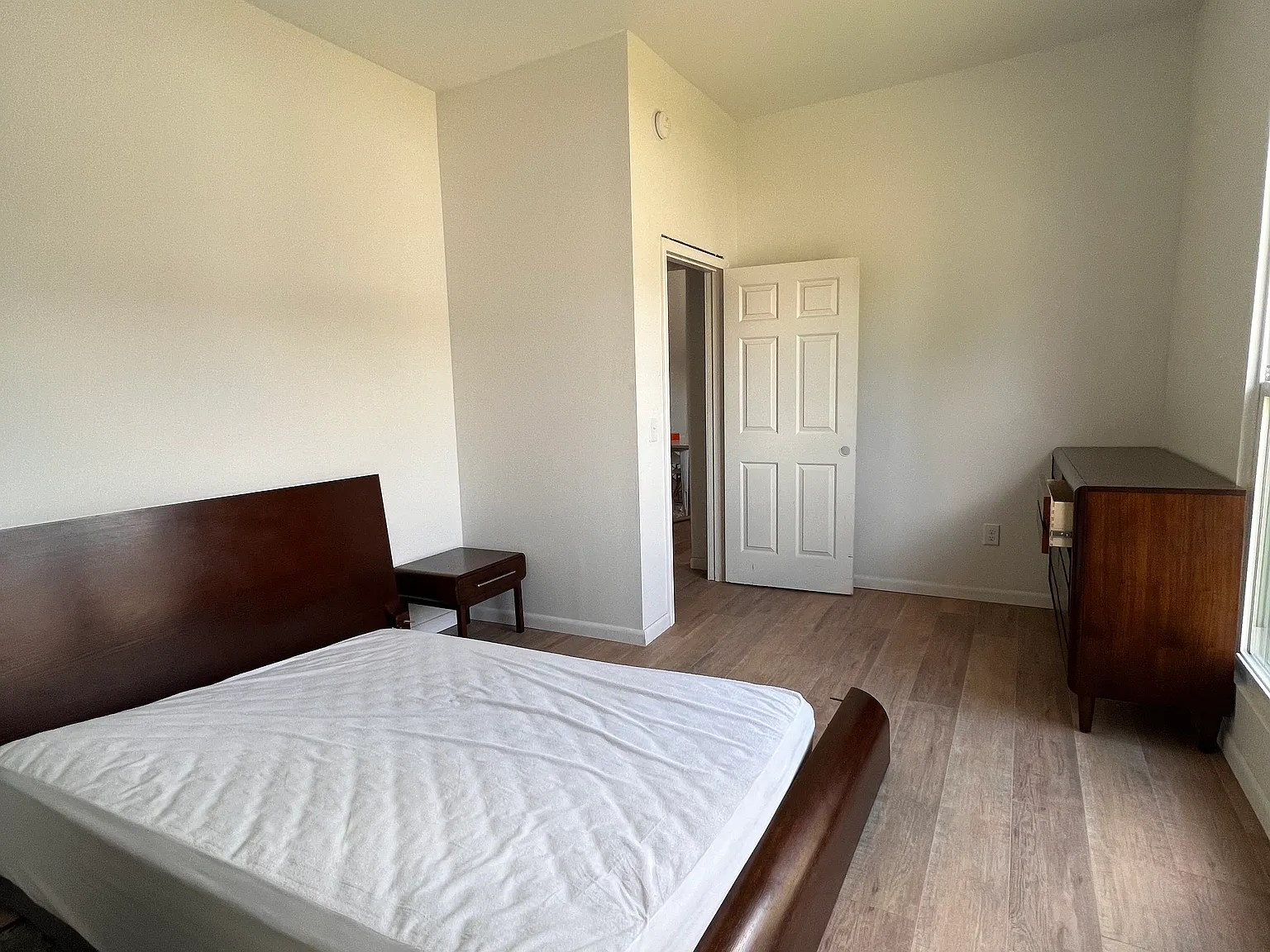 Front Street Quadplex — Photo 3