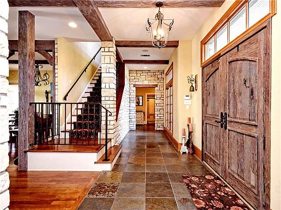 5th image of 8925 Northlake Hills Cir