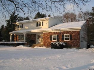 42 Olde Coach Rd, Glenville, NY 12302
