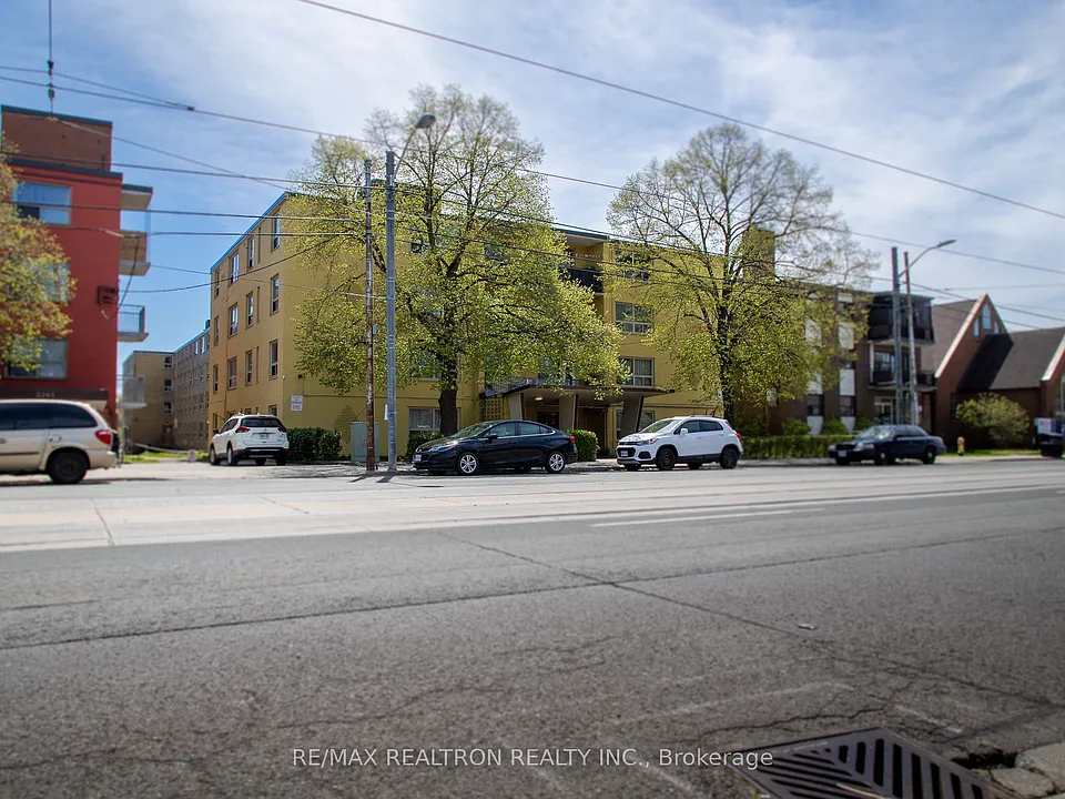 2369 Lake Shore Blvd W #111