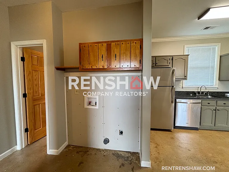 226 Looney Ave — Photo 11