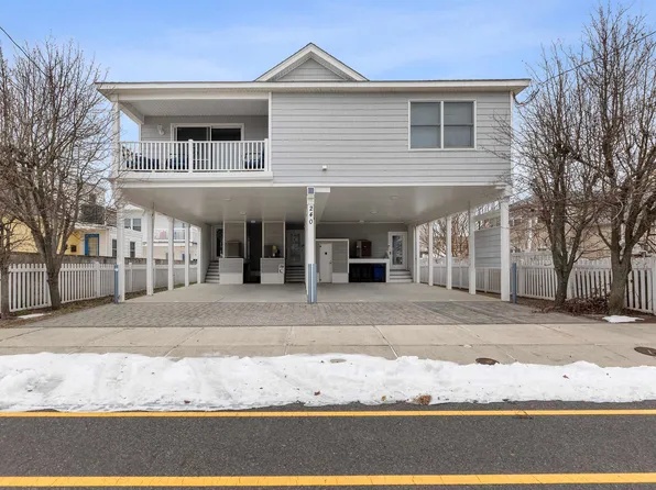 240 E Davis Ave #A, Wildwood, NJ 08260