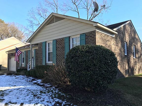 3rd image of 471 Harcourt Pl
