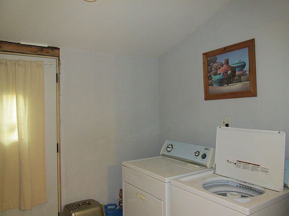 5th image of 1016 Minnesota Ave