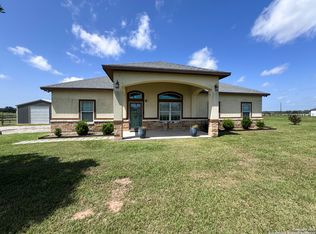 7286 Elm Creek Rd, Seguin, TX 78155