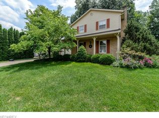2758 Park Place Dr, Uniontown, OH 44685