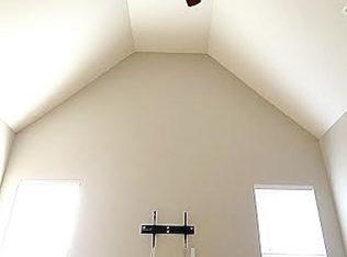 1016 Riviera Dr, Calera, AL 35040