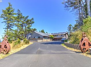29840 Hound Dog Rd, Gold Beach, OR 97444