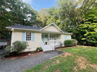 1088 Country Place Rd, Asheboro, NC 27203