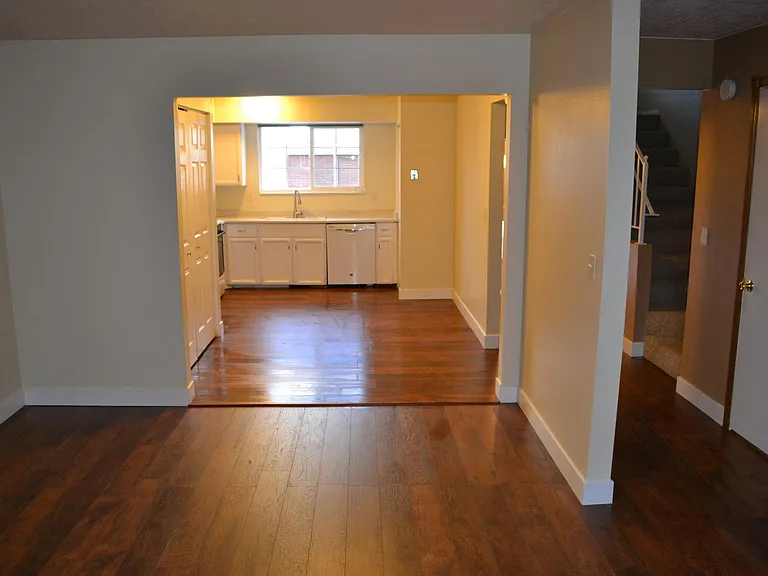 638 E Williamsburg Park Cir — Photo 4