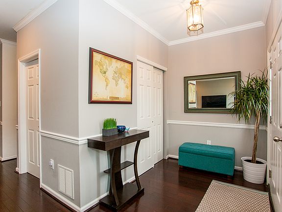 2nd image of 4415 Riverview Ln #42