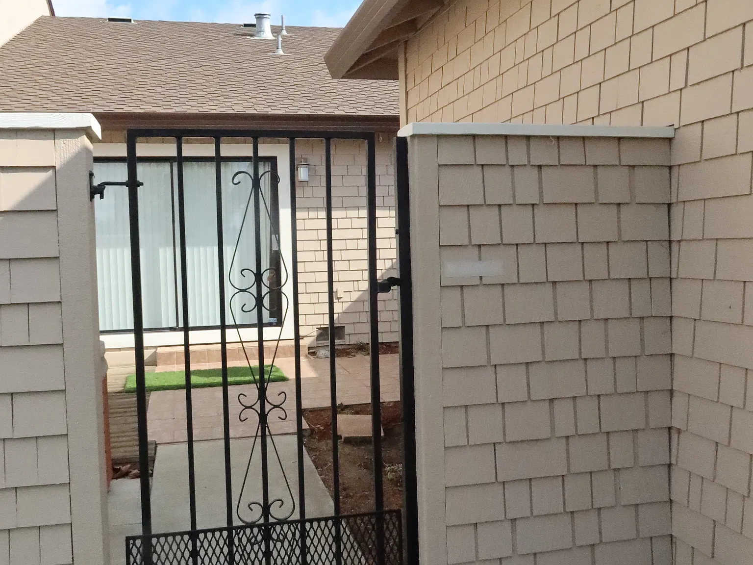 Joes Ln, Hollister — Photo 4
