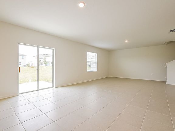 5th image of 7621 Gemstone St