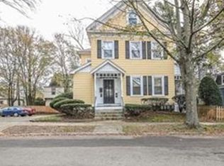 26 Avon St APT 2, Wakefield, MA 01880