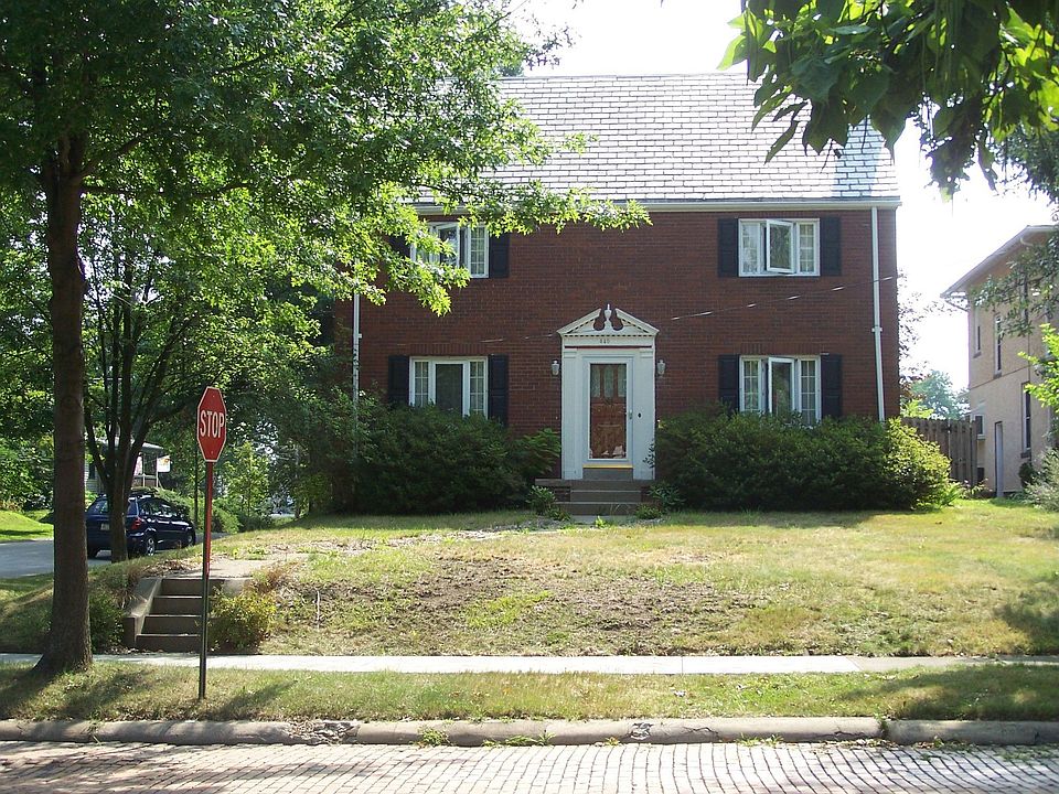 1st image of 440 10th St