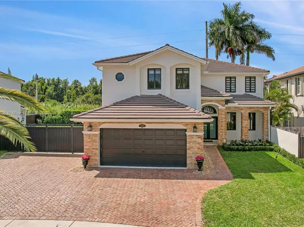 3834 SW 156th Ct, Miami, FL 33185