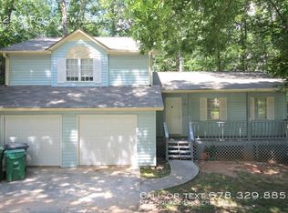 3239 Rockview Dr, Lithonia, GA 30038