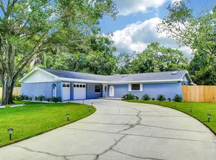 8315 W Forest Cir, Tampa, FL 33615