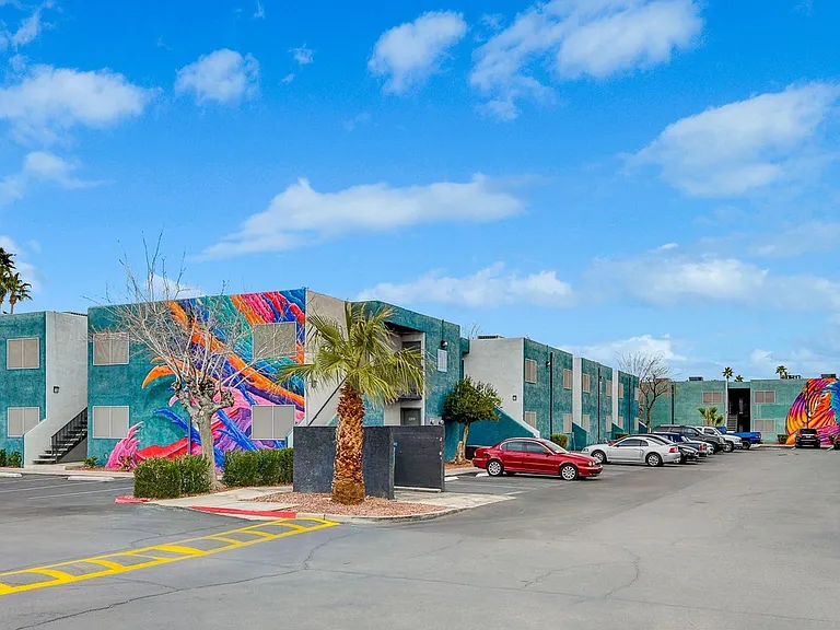 Viva Apartments — Photo 41