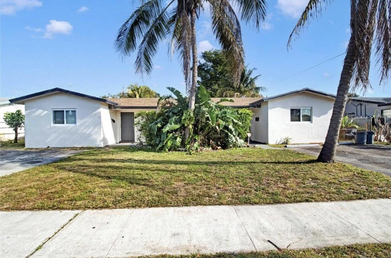 2 bed, 1.0 bath, 1185 sqft, $2,000 — Photo 1