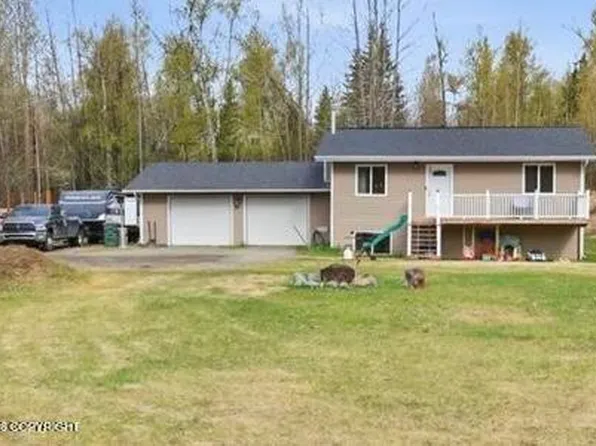 6945 S Hallie Dr, Wasilla, AK 99623