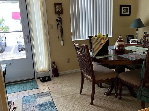 4th image of 417 Seaport Blvd #152
