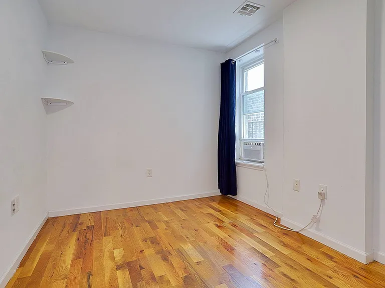 236 Van Horne St #3B — Photo 10