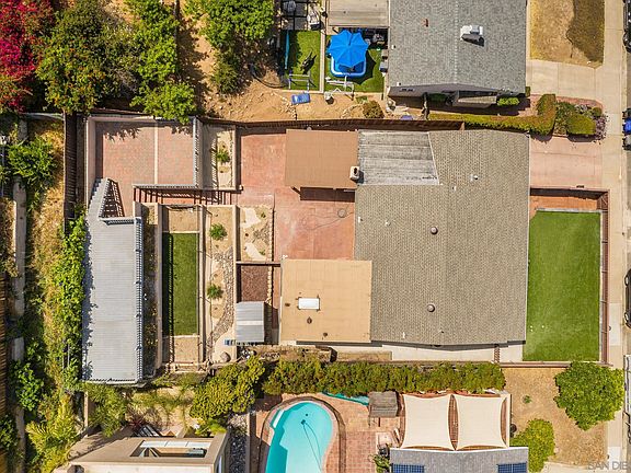 2nd image of 2667 Burgener Blvd