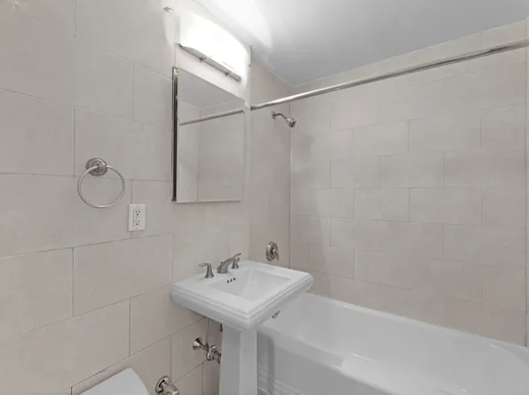 41 Park Avenue image 9 of 10