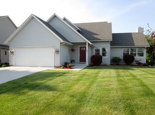 2851 Quincy St, Oregon, OH 43616