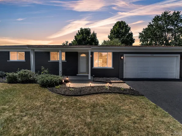1428 Foreland Dr, Oxford, MI 48371