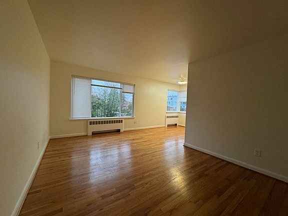 5th image of 4300 SW Seattle St #0