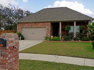 311 Still Waters Rd, Broussard, LA 70518