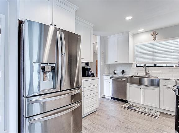 4th image of 6014 Heatherglen Dr