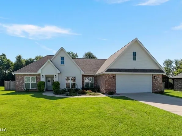31 Berwick, Petal, MS 39465
