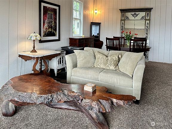 3rd image of 86 E North Camano Drive