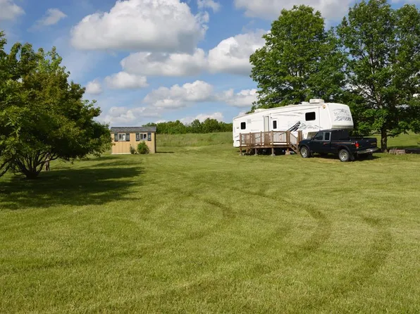32032 Falcon Dr, Unionville, MO 63565